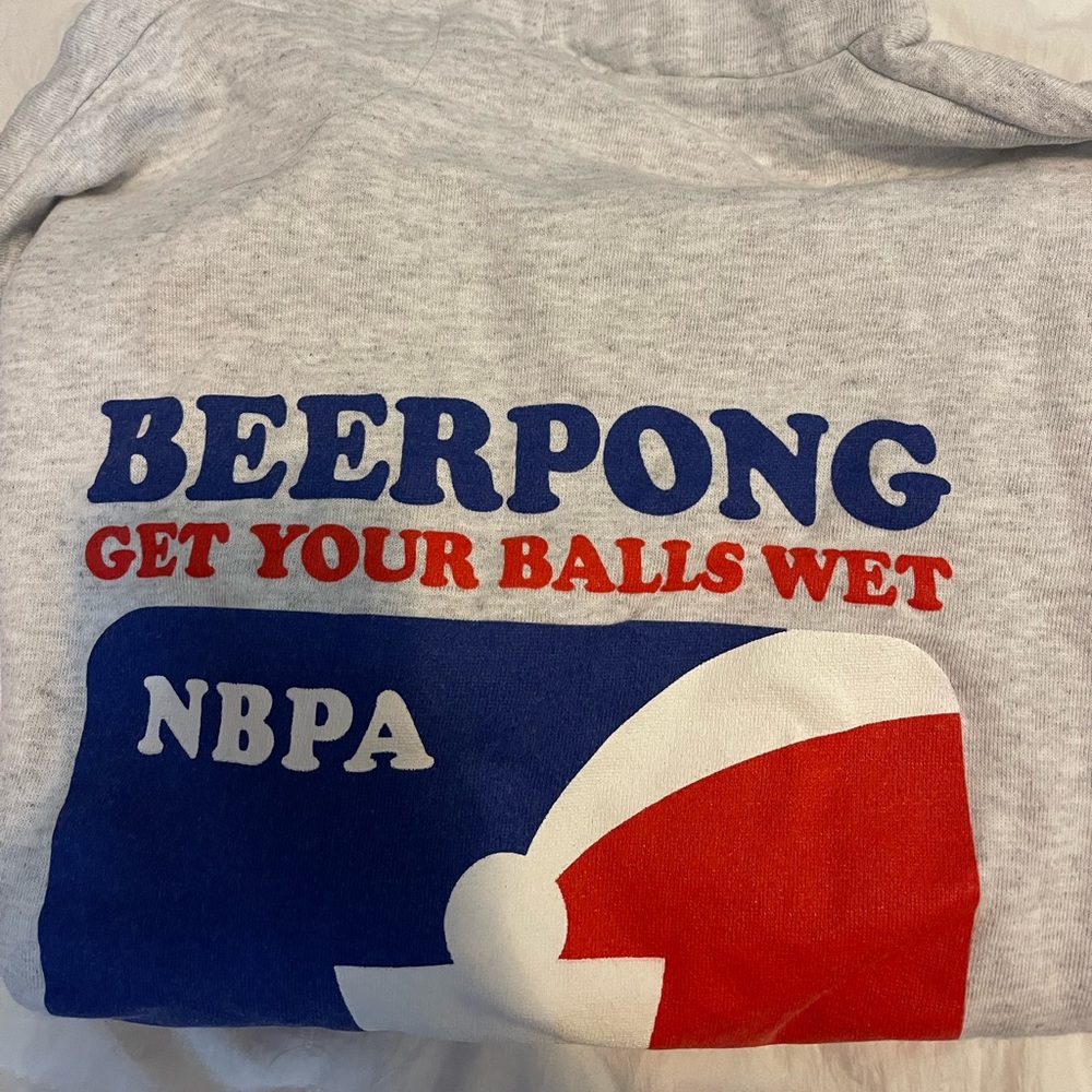 BEERPONG HOODIE